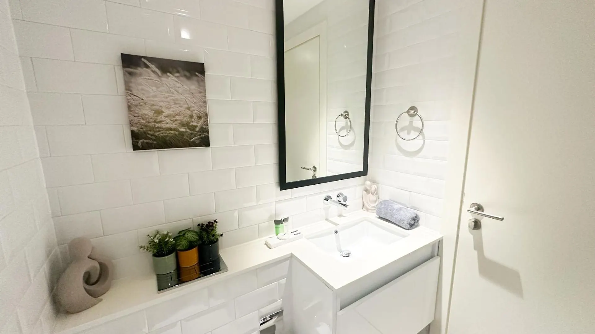 Enjoy Scenic 1Br With Beachaccess Parking At Pixel504 Abu Dhabi 0*,